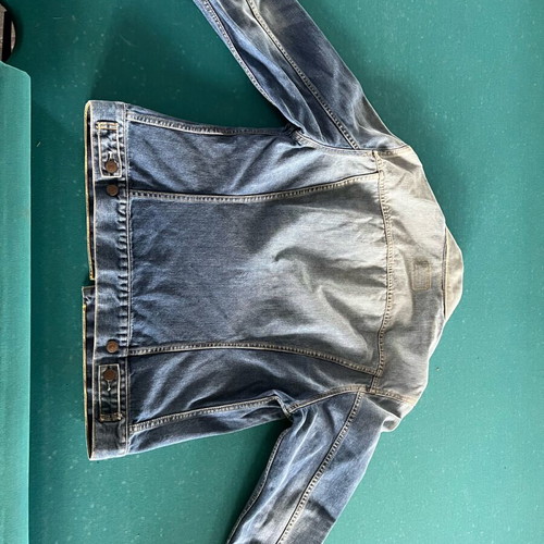 Jean Jacket Levi’s Limited Edition unisex size XL, like new denim jacket