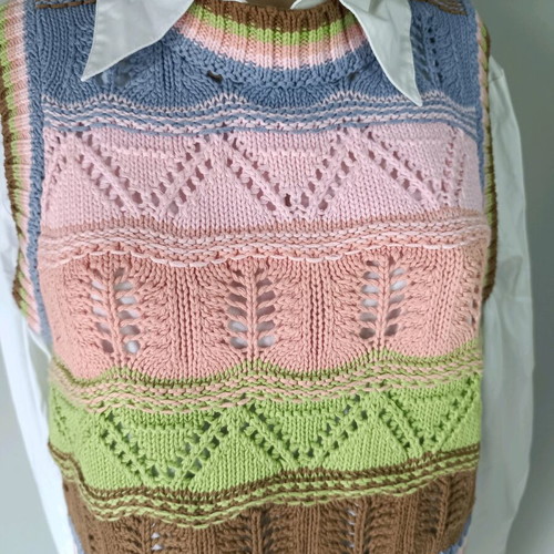 Zara knitted vest multicolor like new, cropped