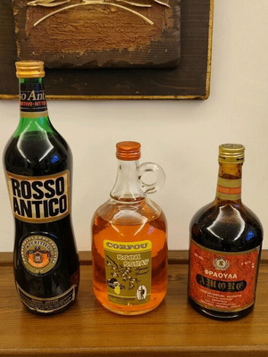 Vintage drinks like new, Rosso Antico, Corfu Kumquat, Strawberry liqueur