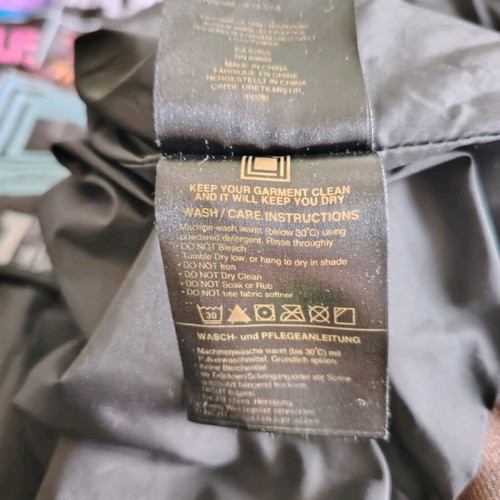 L1 Premium Outerwear Vagrant Snowboard Jacket used, size L