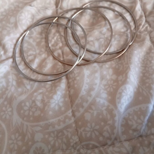 Silver bracelets like new, pack of 5 classic