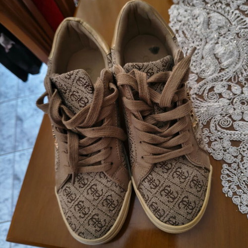 Guess women's sneakers beige and brown