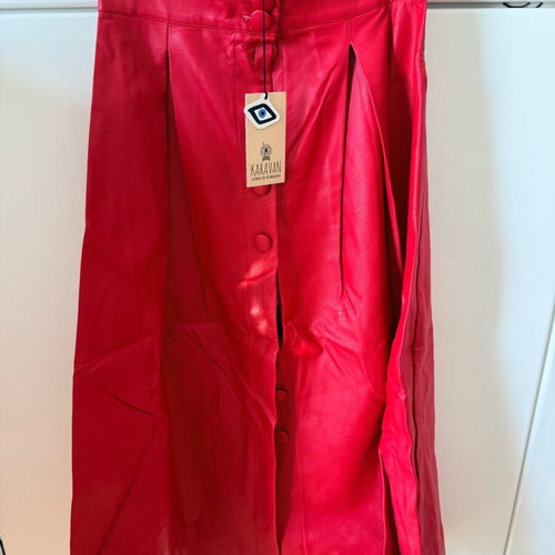 Karavan skirt new red