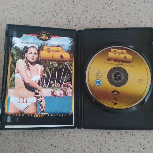 James Bond DVD collection with Sean Connery used, 6 films with English subtitles