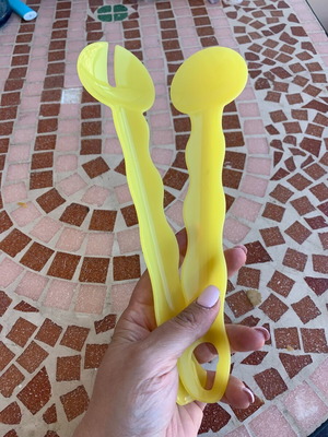Tupperware spoons new