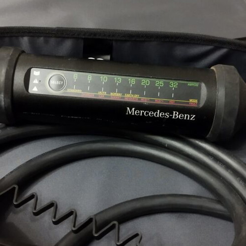 Mercedes-Benz Portable Charger for Electric and Plug-in Hybrid Vehicles like new