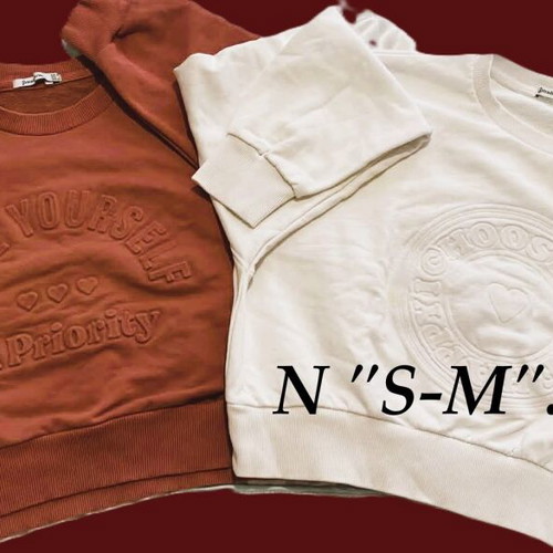 Stradivarius Crop Sweatshirt like new, pack S-M, white and red
