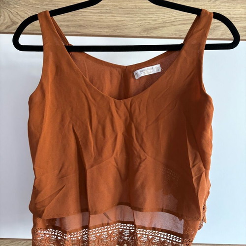 Pull & Bear terracotta crop top like new with embroidery