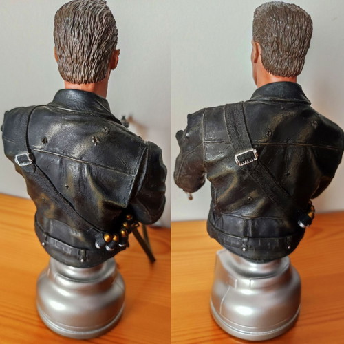 Terminator 2 T-800 Battle Damaged Mini Bust collectible, like new