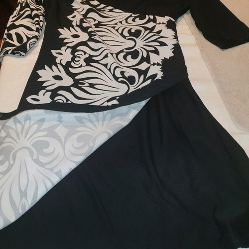 Black and white dress medium like new