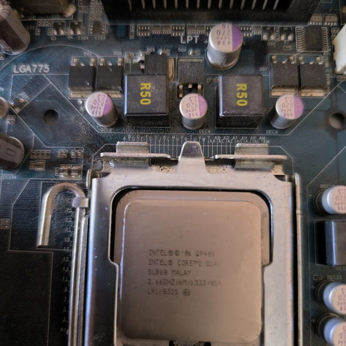 Gigabyte LGA775 motherboard with Intel Core 2 Quad Q9400 and 4GB DDR2 RAM like new