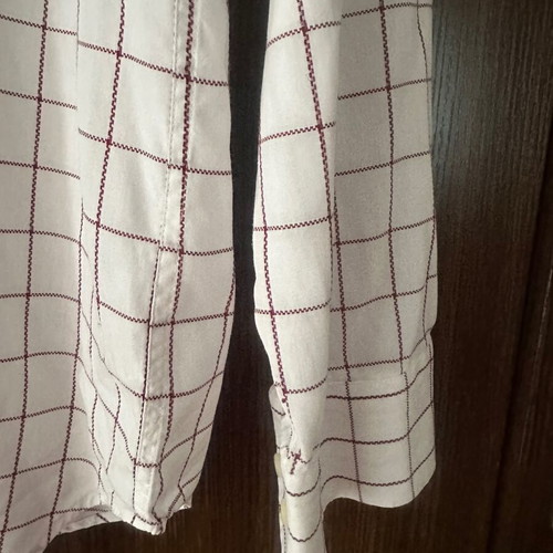 Strellson men's shirt M white with burgundy stripes like new