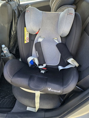 Cangaroo Admiral Black/Grey Isofix 360° 0-36kg used with AeroMoov sweatproof cover