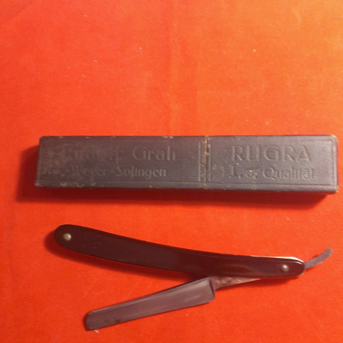 Triton barber straight razor used, 12 cm blade length