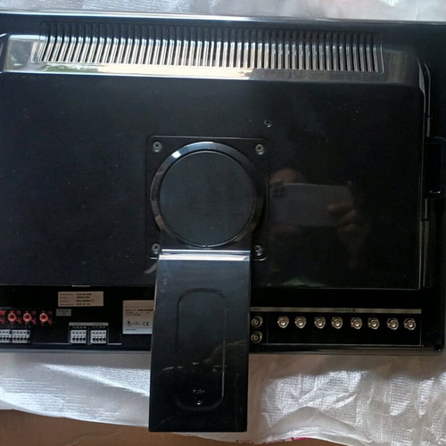 Digital video recorder with 19-inch screen 8 channels new
