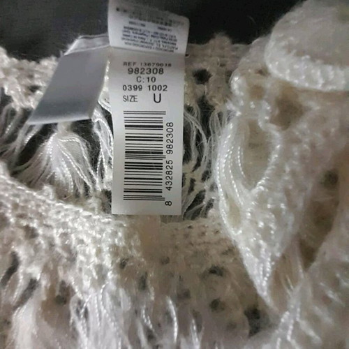 MNG white poncho top like new, one size
