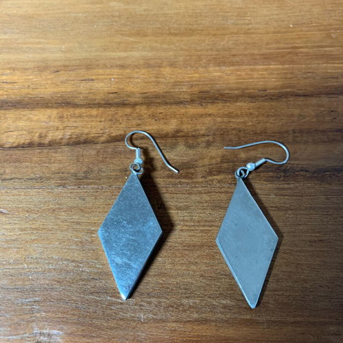 Earrings used alpaca with abalone inlay diamond shape