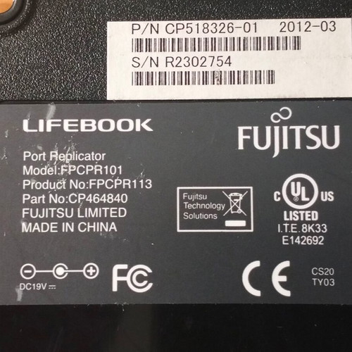 Fujitsu Docking Station FPCPR101 like new