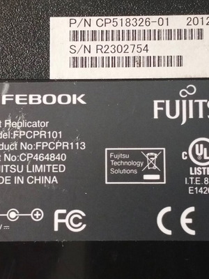 Fujitsu Docking Station FPCPR101 like new