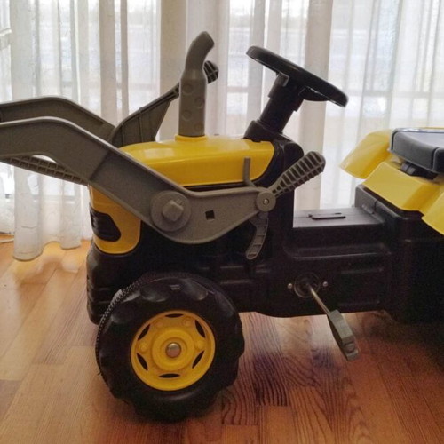 Dolu Excavator yellow like new with stickers