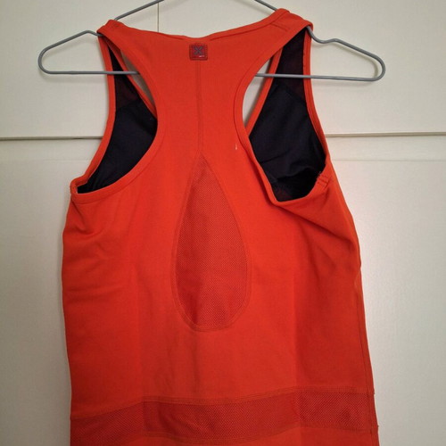 Nike Dri Fit women's sports top with built-in bra, like new