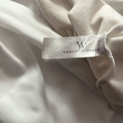 Venus Victoria T-shirt M new, 100% cotton with lace