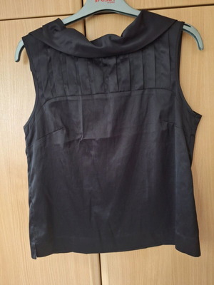 Satin top Sarah Lawrence size M black like new