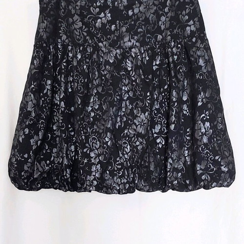 Units skirt silver floral print like new
