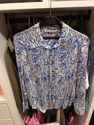 Zara printed satin-look shirt new, beige and blue