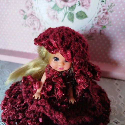 Miniature doll new with handmade dress and hat 10cm