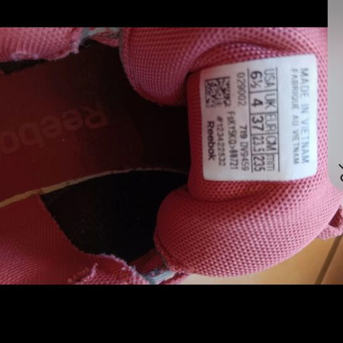Reebok sneakers athletic like new, burgundy size 37