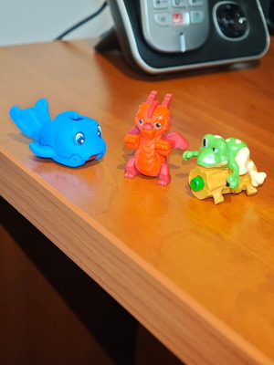 Kinder figures new, box only