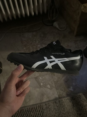 Asics Hyper LD 6 athletic spikes black like new
