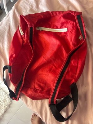 Benetton backpack like new, red