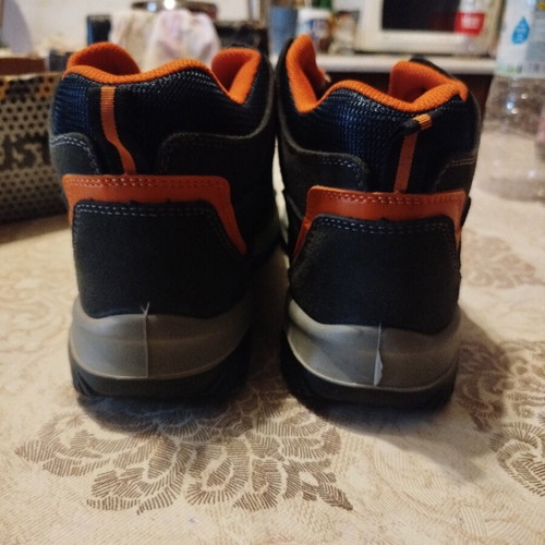 Safety shoes new, size 41