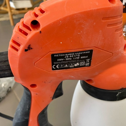 Paint gun like new, 220 volt