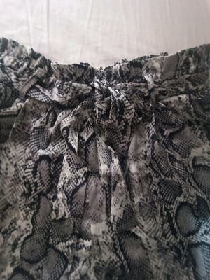Shorts like new, size L, gray
