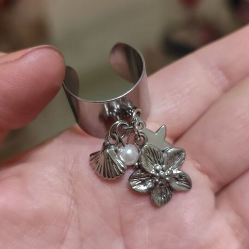 Silver necklace and ring set with charms made of stainless steel new