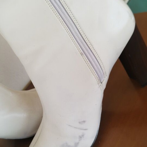 White ankle boots used, 9cm heel, size 39