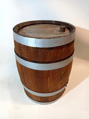 Oak barrel with 10lt capacity