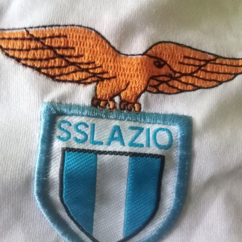 Sports shirt used with imitation and slight stitching on hem