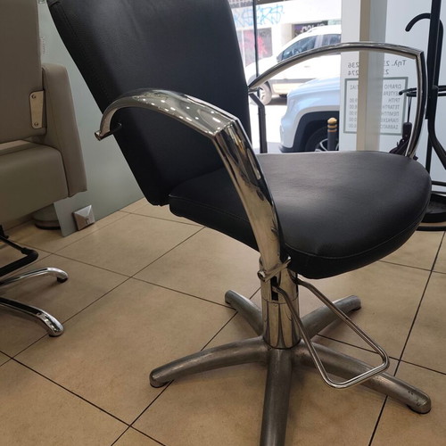 Hairdressing chairs used, set of 3