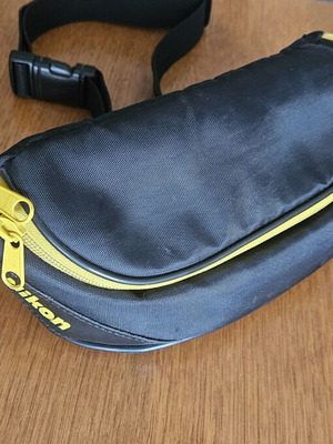 Nikon Vintage Fanny Pack like new, black with yellow details