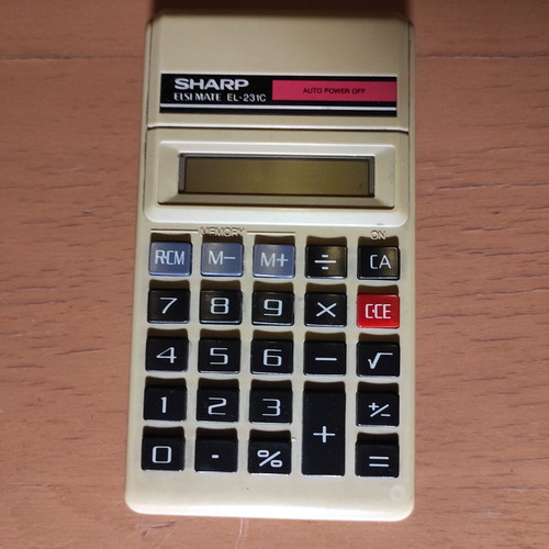 Calculator Αριθμομηχανή Sharp μεταχειρισμένη vintage 80's