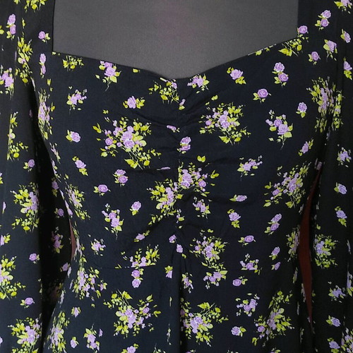 Zara floral mini dress with ruching and sweetheart neckline like new