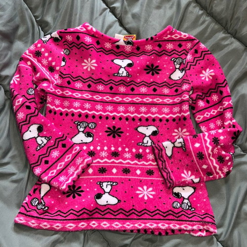 Women's warm pajama top used, size small, multicolored
