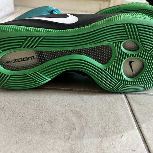 Nike Hyperdunk athletic shoes like new, size 45, green and turquoise
