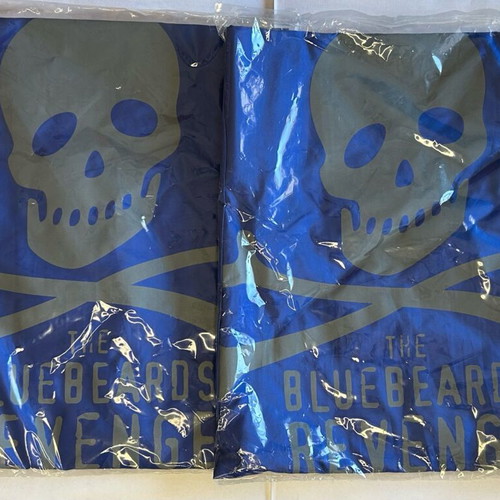 Bluebeards Revenge Cape pack of 2 new hairdressing capes