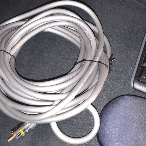 RCA audio cable 5m like new with gold-plated contacts