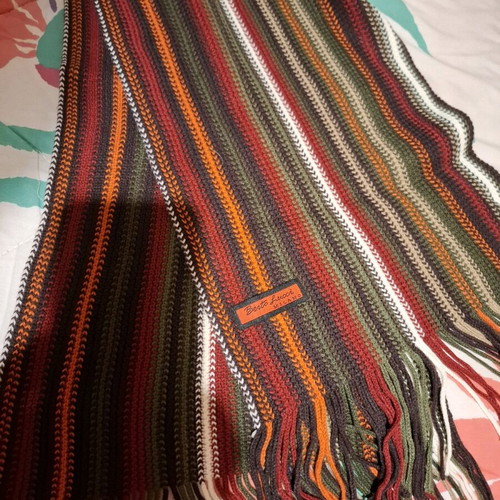 Berto Lucci knitted scarf like new